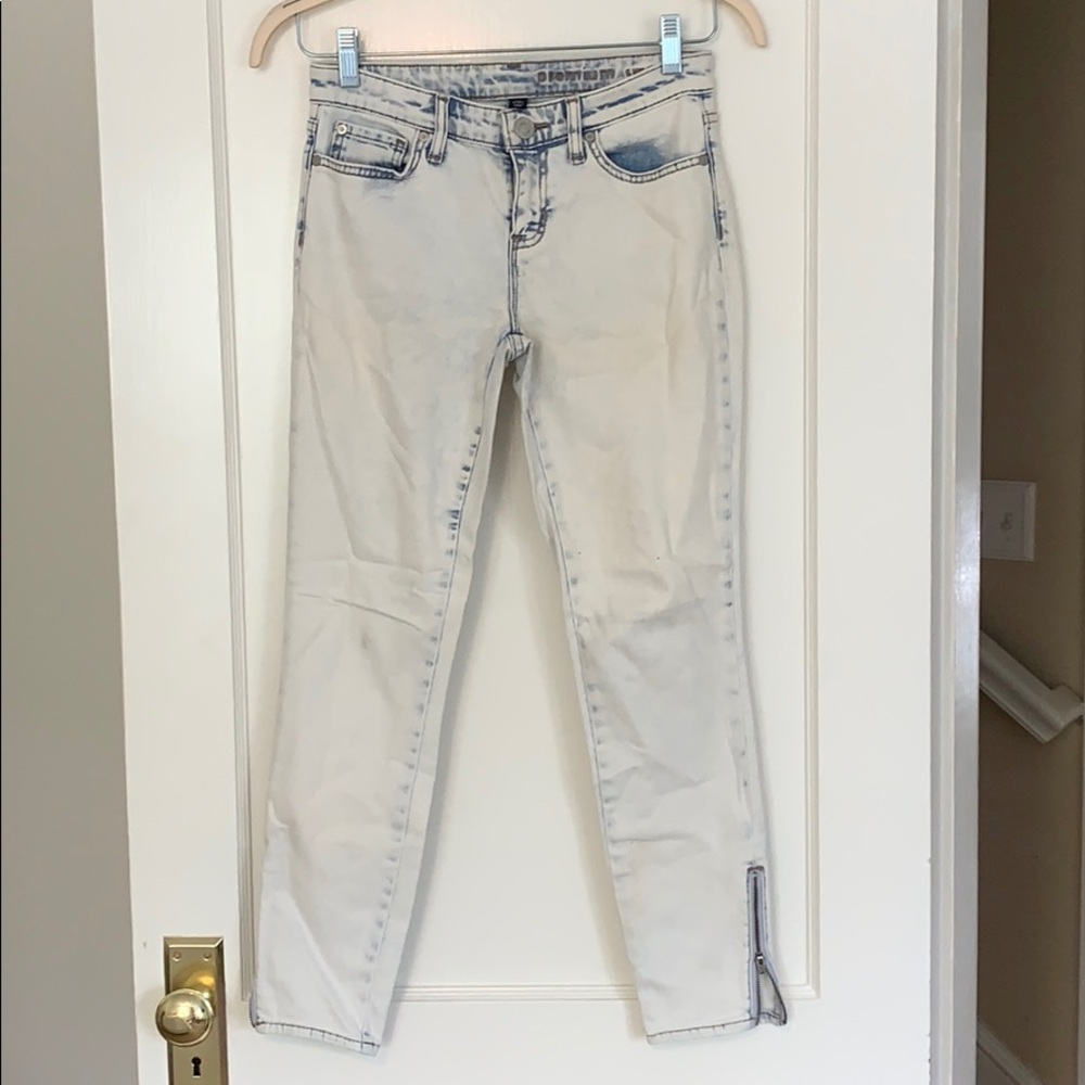 Gap Whitewashed Skinny Jeans with Zip Ankles